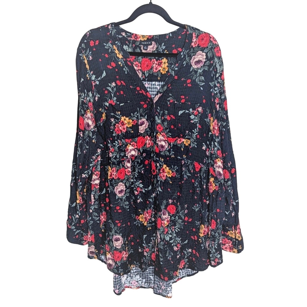Torrid Black Floral Button Front Tunic Top Boho Cottagecore Romantic Fall Sz3 XL